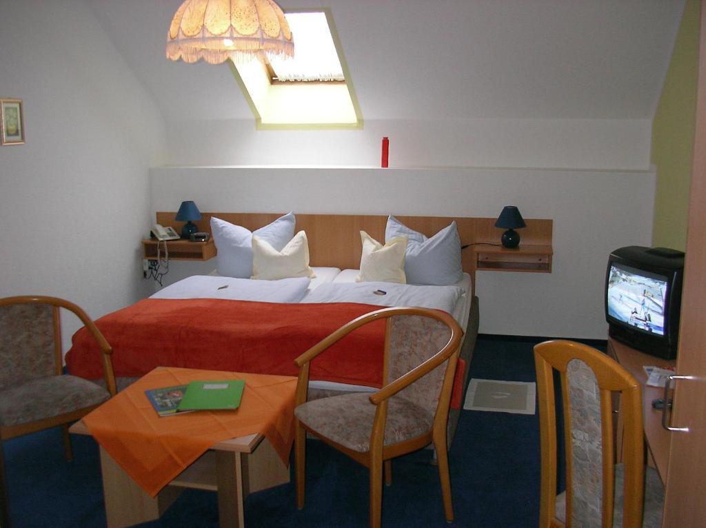 Hotel-Pension Am Muehlberg Lübbenau Szoba fotó
