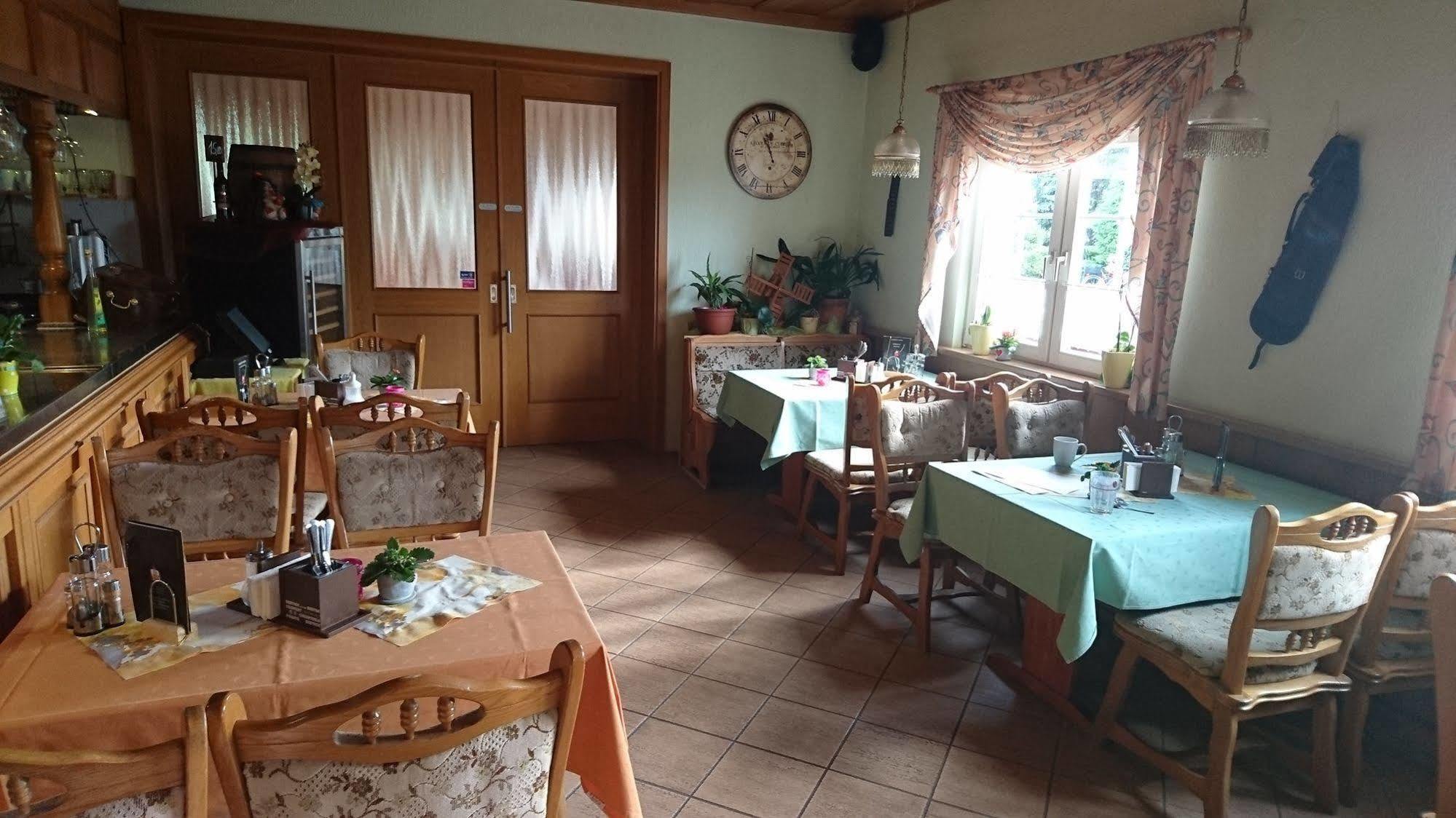 Hotel-Pension Am Muehlberg Lübbenau Kültér fotó